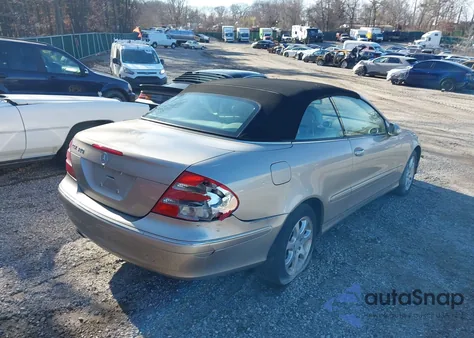 2004 Mercedes-Benz Clk 320 z USA, uszkodzony, nr VIN WDBTK65GX4T012529